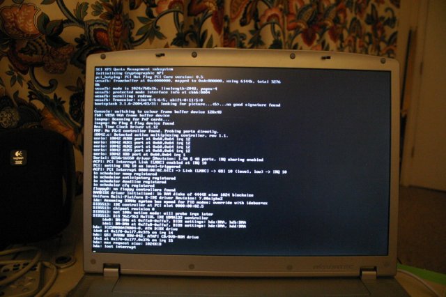 Booting BackTrack with kernel params: 
"linux noapic vga=771"
Part #1
