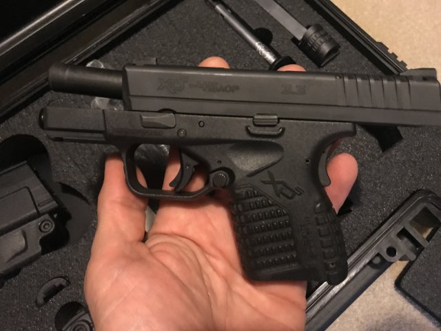 82E5DF66-ABAB-493E-82A0-EFAD915B9323